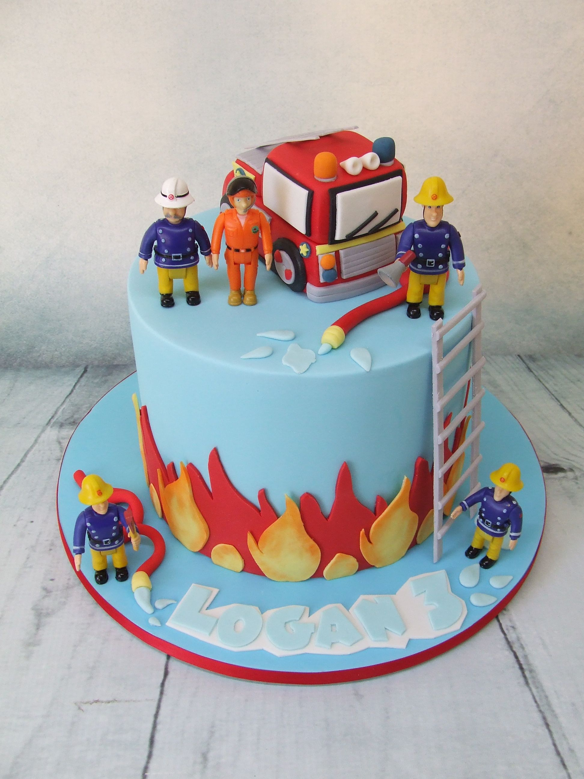 Fireman Birthday Cake Pin Brenda Lopez On Birthday Party Fireman Sam Cake Fireman