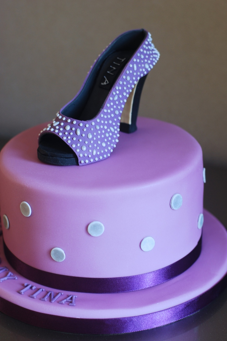 27 Exclusive Picture Of Happy Birthday Shoe Cake 
