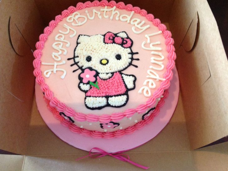 Hello Kitty Birthday Cakes Hello Kitty Buttercream Cake Gateau Pour ...